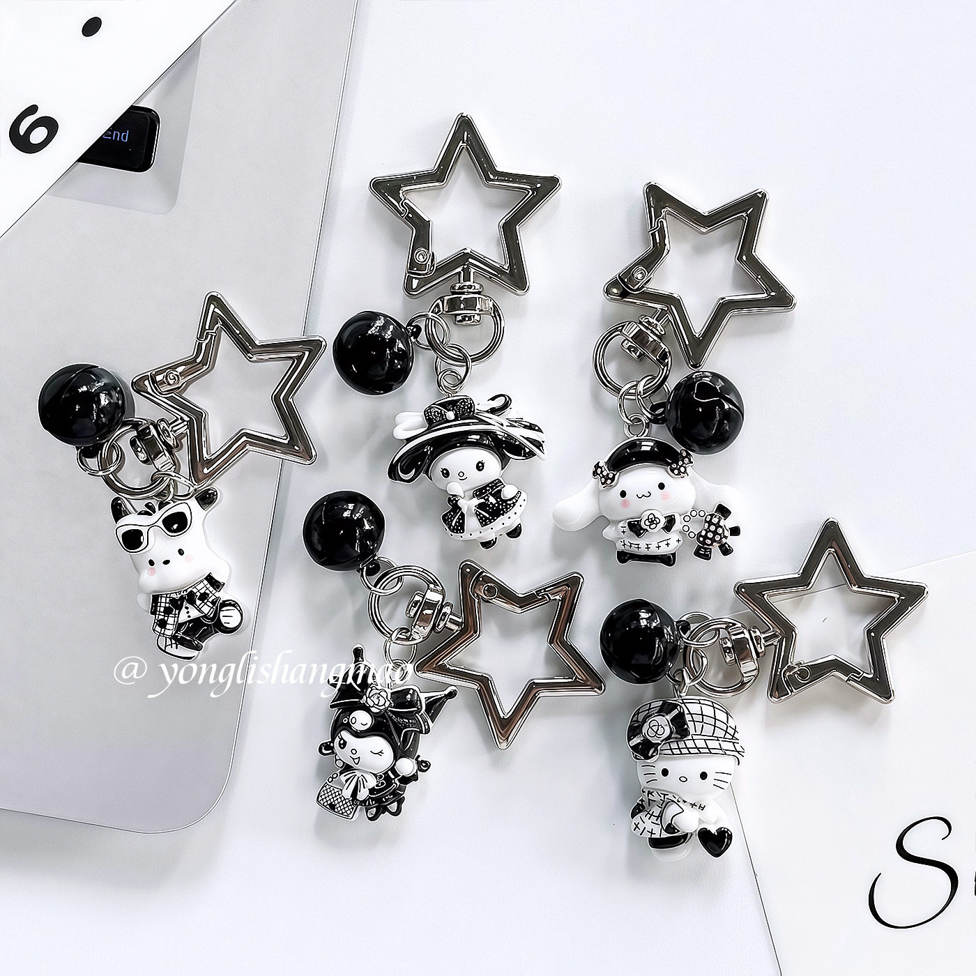 Vintage Y2k Sanrio Hello Kitty - Phone Accessories And Gadgets 评论和价格